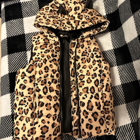 Other - Toddler 2T Leopard Vest